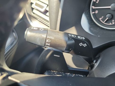 Used 2023 Nissan Rogue SV w/ SV Premium B Package FWD image 16