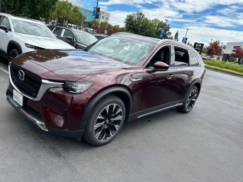 Used 2024 MAZDA CX-90 Plug-In Hybrid w/ Premium Plus AWD/4WD image 2