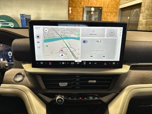 New 2026 Ford Explorer Platinum w/ LUX Leather Package image 17