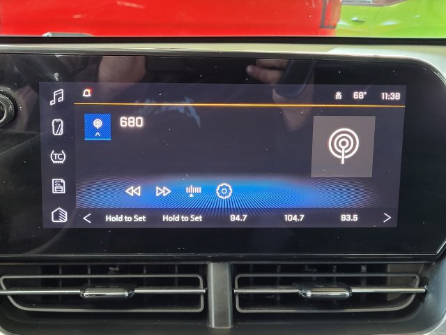Used 2026 Chevrolet Trax LT FWD image 20