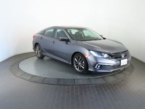 Used 2021 Honda Civic EX image 9