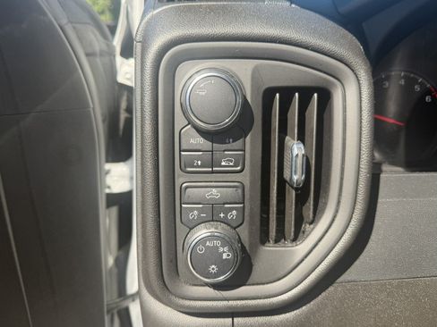 Used 2023 Chevrolet Silverado 1500 Custom AWD/4WD image 22