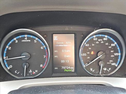 Used 2017 Toyota RAV4 Limited image 7