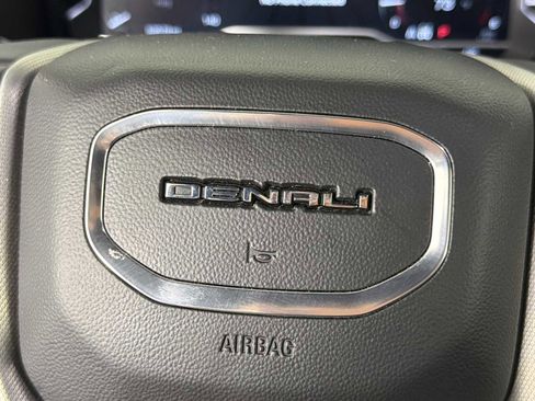 Used 2023 GMC Yukon Denali AWD/4WD image 24