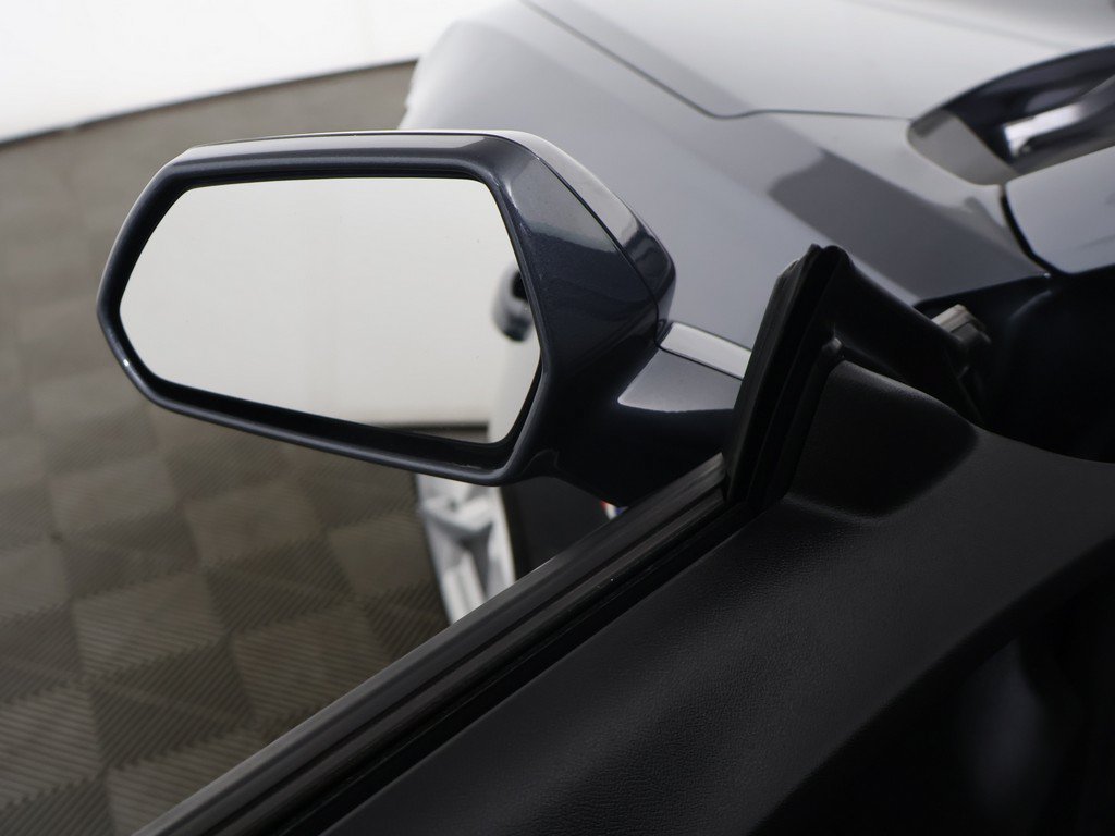 Used 2021 Chevrolet Camaro SS RWD image 24