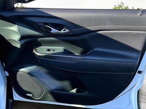 Used 2021 GMC Acadia SLT image 23