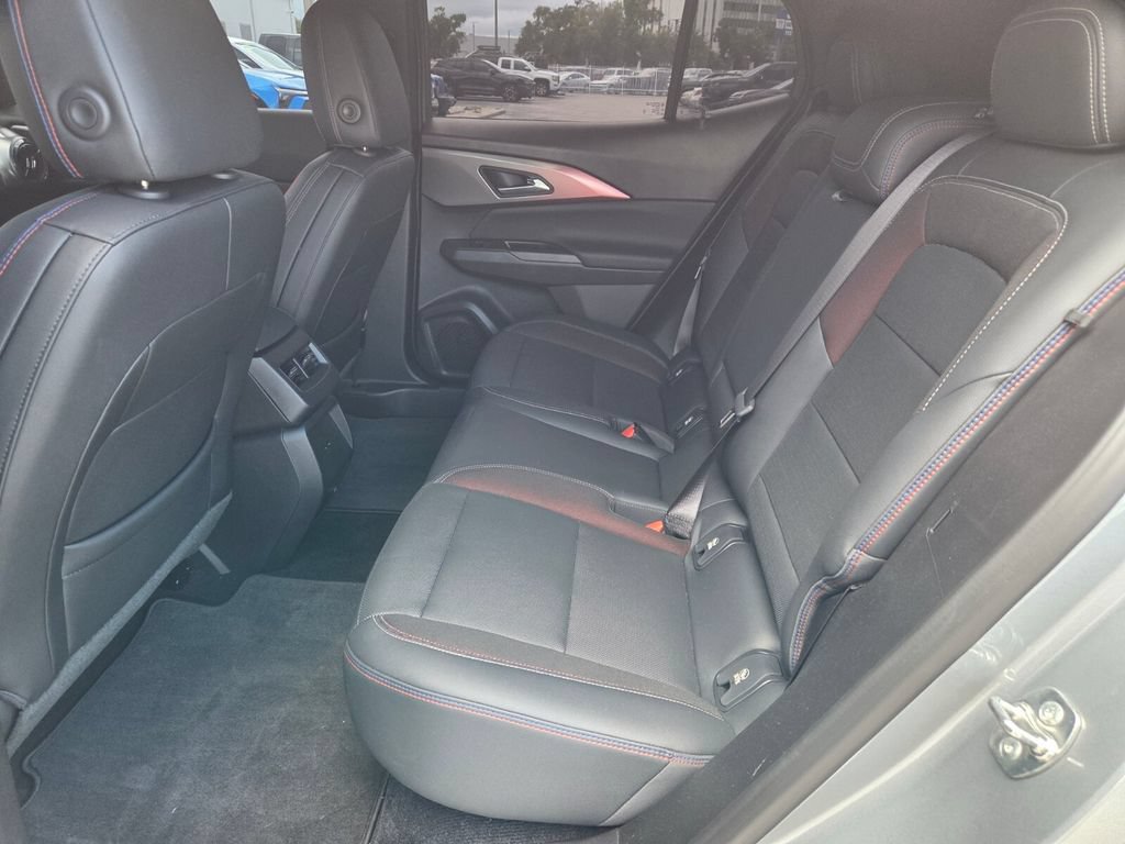 Certified 2024 Chevrolet Equinox EV RS FWD image 7