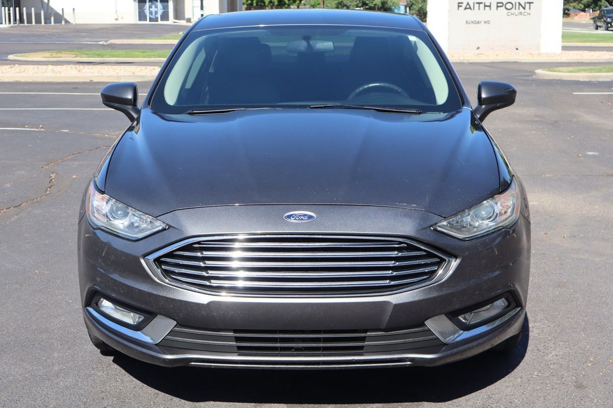 Used 2018 Ford Fusion SE w/ Equipment Group 201A FWD image 12