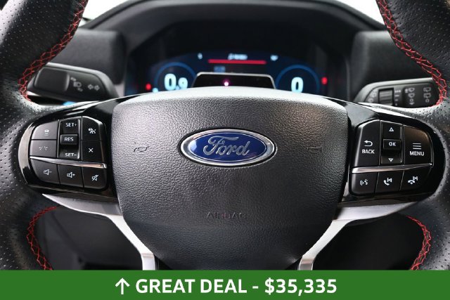 Used 2025 Ford Explorer ST-Line AWD/4WD image 32