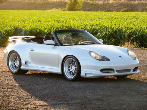 Used 2000 Porsche 911 Carrera 4 AWD/4WD image 3