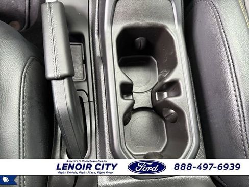 Used 2025 Jeep Gladiator Sport w/ Premium Package image 28