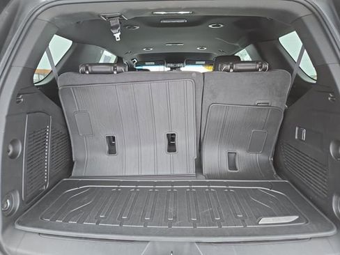 Used 2023 GMC Yukon SLT image 35