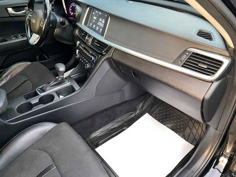 Used 2019 Kia Optima S image 28