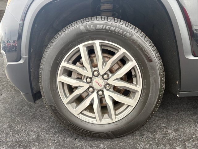 Used 2018 GMC Acadia SLE w/ Driver Alert Package I AWD/4WD image 14