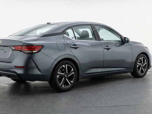 Used 2025 Nissan Sentra SV image 9