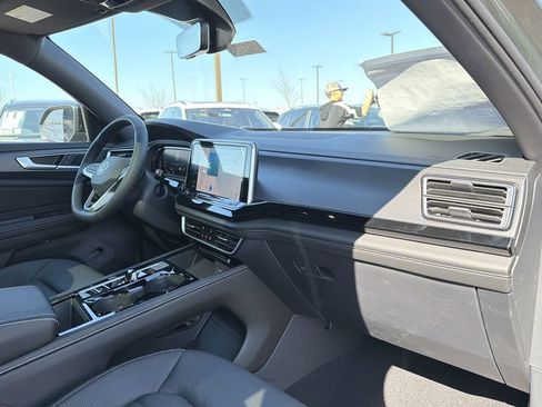 New 2026 Volkswagen Atlas Cross Sport SEL R-Line image 21