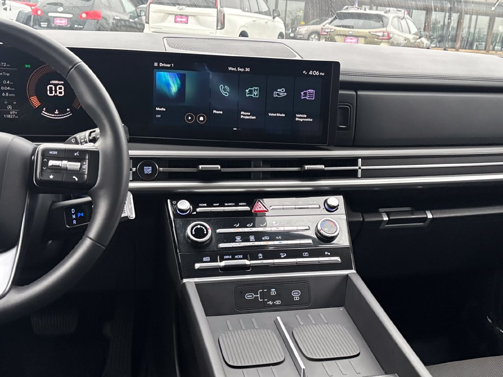 Used 2025 Hyundai Santa Fe SE FWD image 23