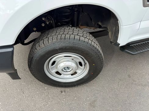 Used 2019 Ford F250 XL w/ Power Equipment Group image 16