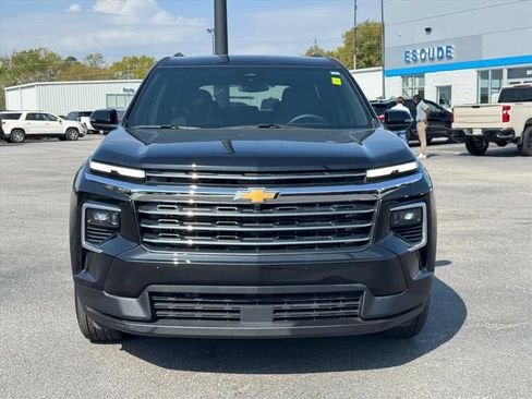 Used 2026 Chevrolet Traverse LT w/ LPO, Floor Liner Package FWD image 8