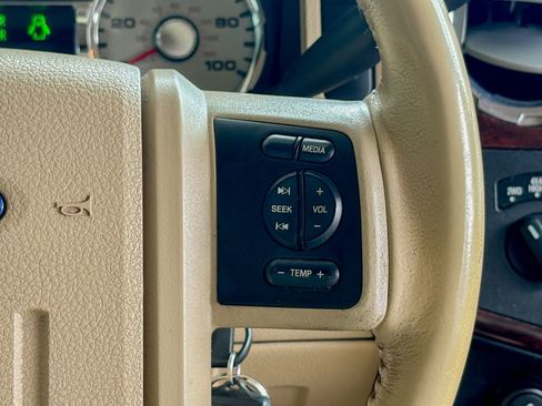 Used 2008 Ford F250 4x4 SuperCab Super Duty image 28