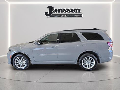 Used 2025 Dodge Durango GT AWD/4WD image 2