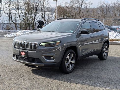 Certified 2022 Jeep Cherokee Limited image 8