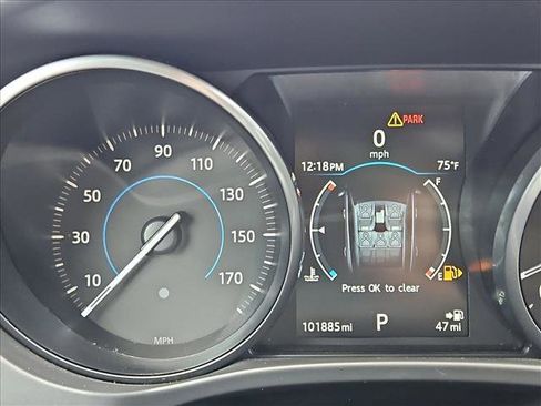 Used 2017 Jaguar F-PACE S image 11