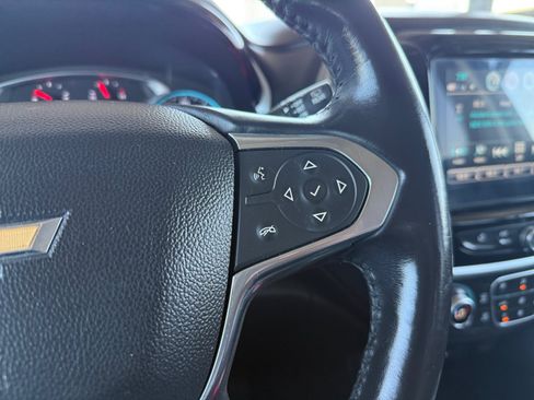 Used 2019 Chevrolet Traverse LT FWD image 18