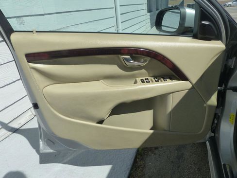 Used 2007 Volvo S80 3.2 image 17