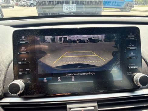 Used 2018 Honda Accord Sport image 8