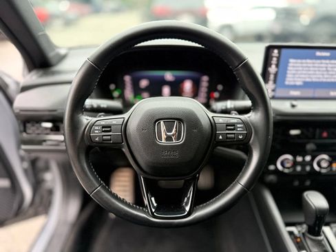Used 2024 Honda Accord Sport image 6