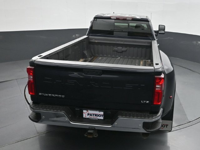Used 2024 Chevrolet Silverado 3500 LTZ w/ LTZ Plus Package AWD/4WD image 33