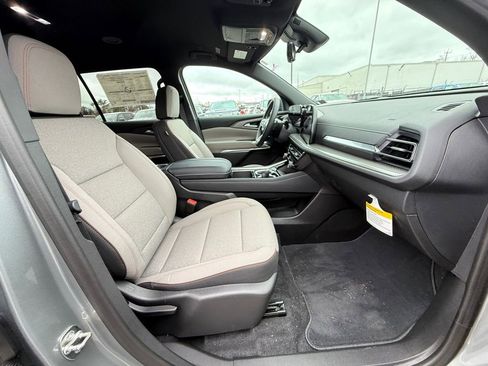 New 2026 Chevrolet Traverse LT w/ Driver Confidence Package image 27