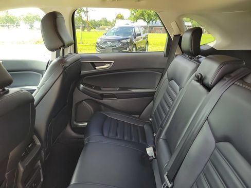 Used 2023 Ford Edge SEL AWD/4WD image 15