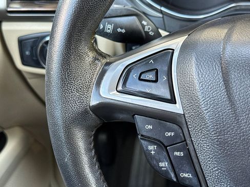 Used 2013 Ford Fusion SE FWD image 30