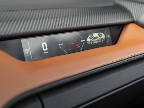 Used 2024 Lamborghini Revuelto AWD/4WD image 33