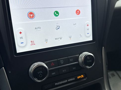 Used 2024 Ford Edge SEL w/ Convenience Package image 38