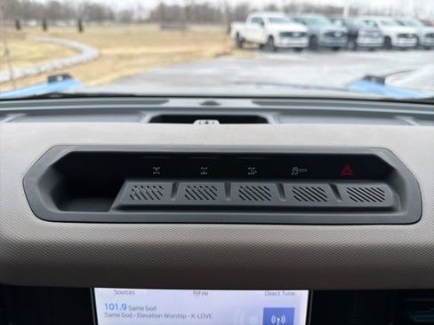 Used 2022 Ford Bronco Wildtrak image 26