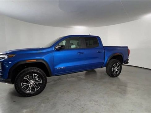 Used 2023 GMC Canyon AT4 w/ AT4 Premium Package image 4