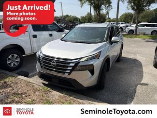 Used 2025 Nissan Rogue SV FWD video 1