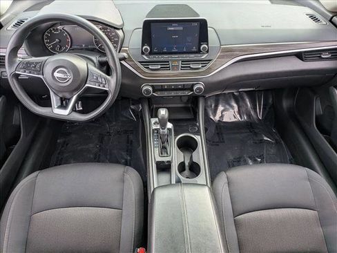 Used 2023 Nissan Altima 2.5 SV image 14