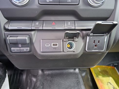 New 2025 GMC Sierra 3500 Pro w/ Convenience Package image 29