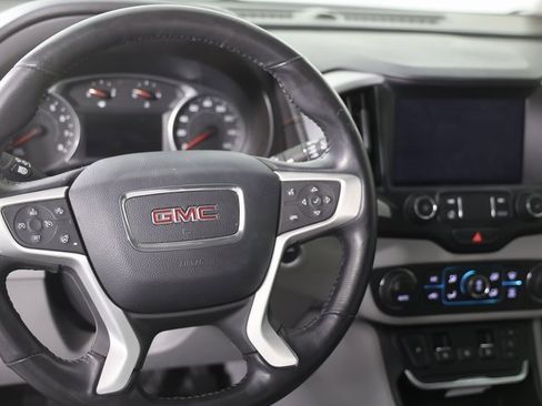 Used 2020 GMC Terrain SLT w/ Preferred Package image 3