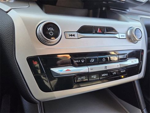 Used 2022 Ford Explorer XLT w/ Class IV Trailer Tow Package image 26