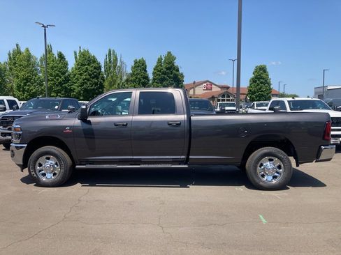 New 2025 RAM 3500 Tradesman image 4