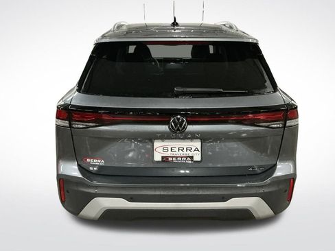 New 2026 Volkswagen Tiguan SE image 4