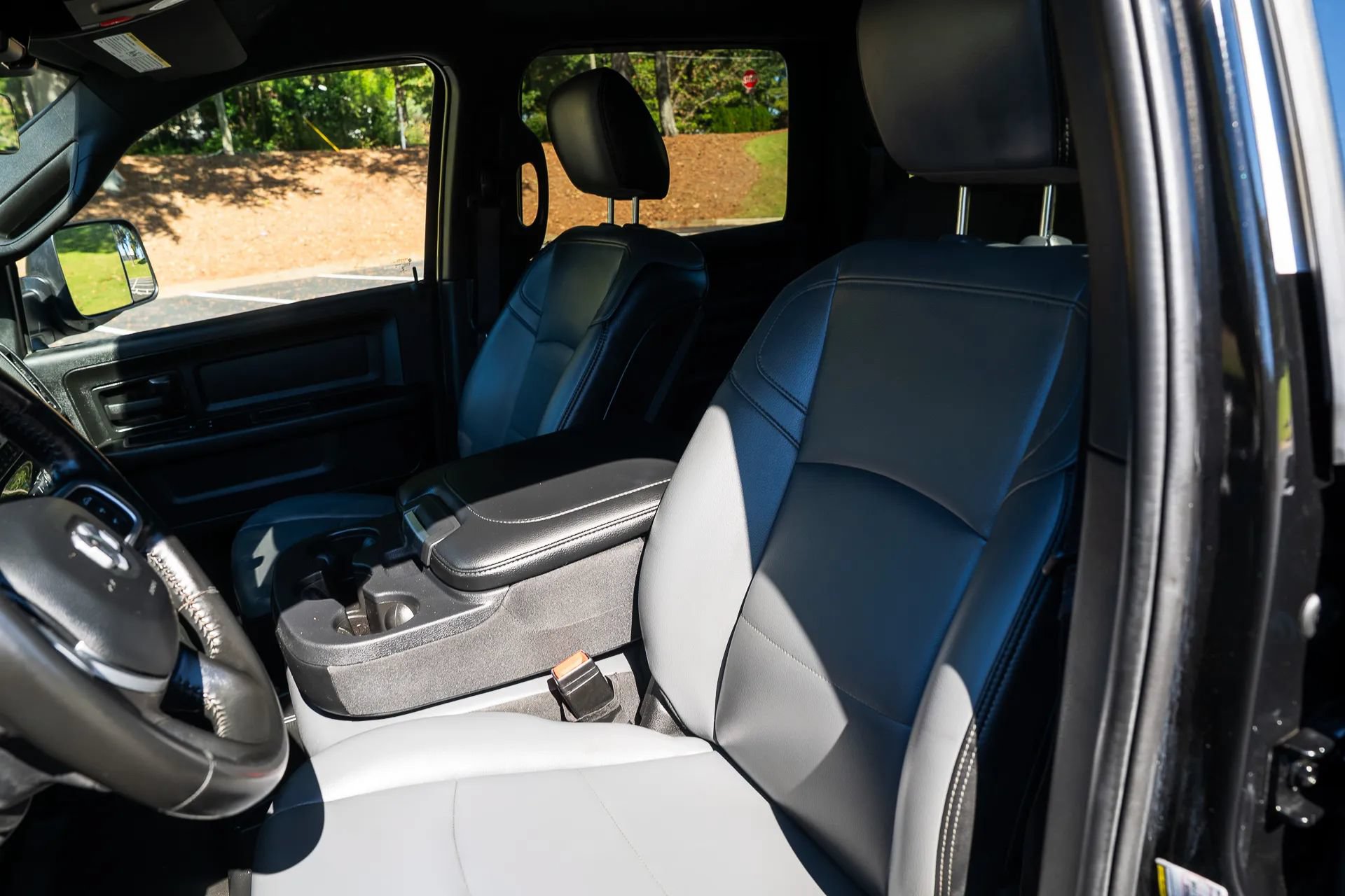 Used 2022 RAM 3500 Tradesman w/ Safety Group AWD/4WD image 21