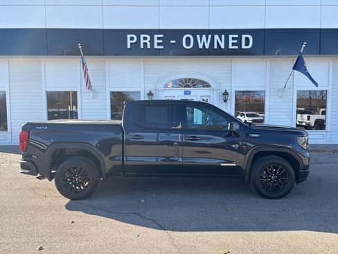 Used 2025 GMC Sierra 1500 Elevation image 4