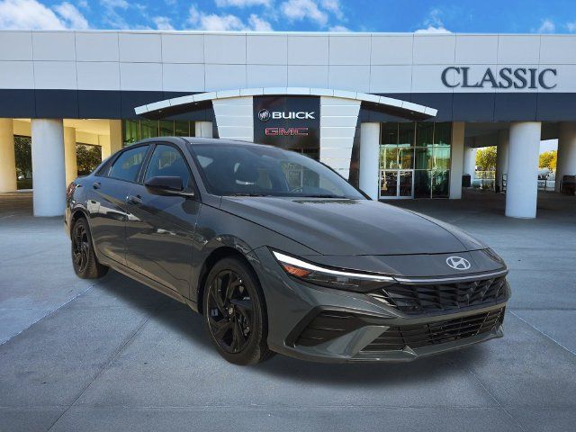 Used 2026 Hyundai Elantra Sport FWD image 1