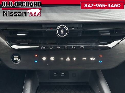 Used 2025 Nissan Murano SV AWD/4WD image 16